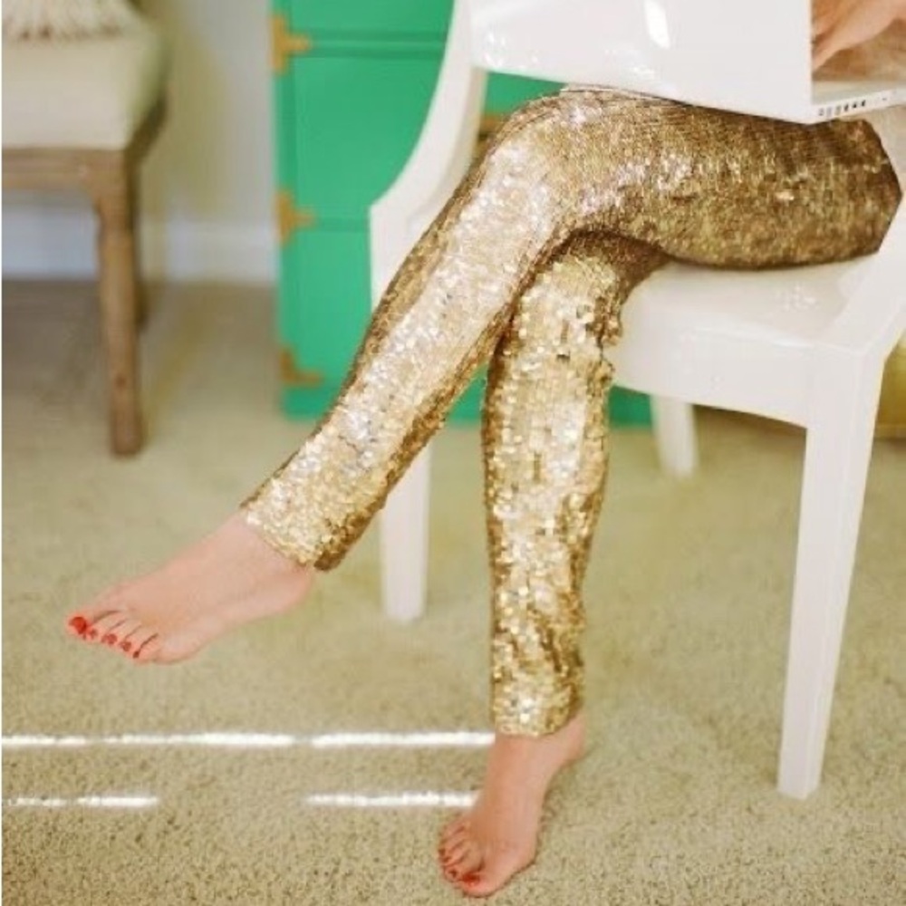 🌟Milly ⭐️BEST DRESSED HOST PICK🌟Gold Sequins 2. - Picture 8 of 16